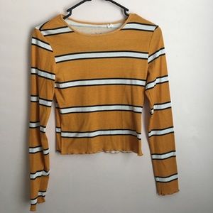 {Pacsun lettuce cut crop top}